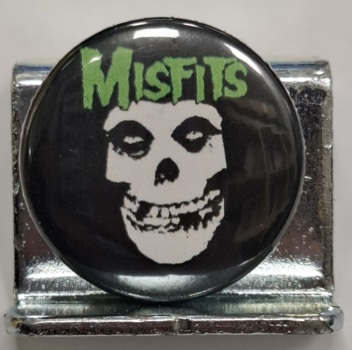 Przypinka. 1. Misfits