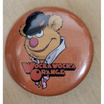 Przypinka. Wocka Wocka Orange