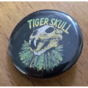 Przypinka. Tiger Skull