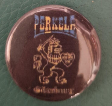 Przypinka. Perkele lew