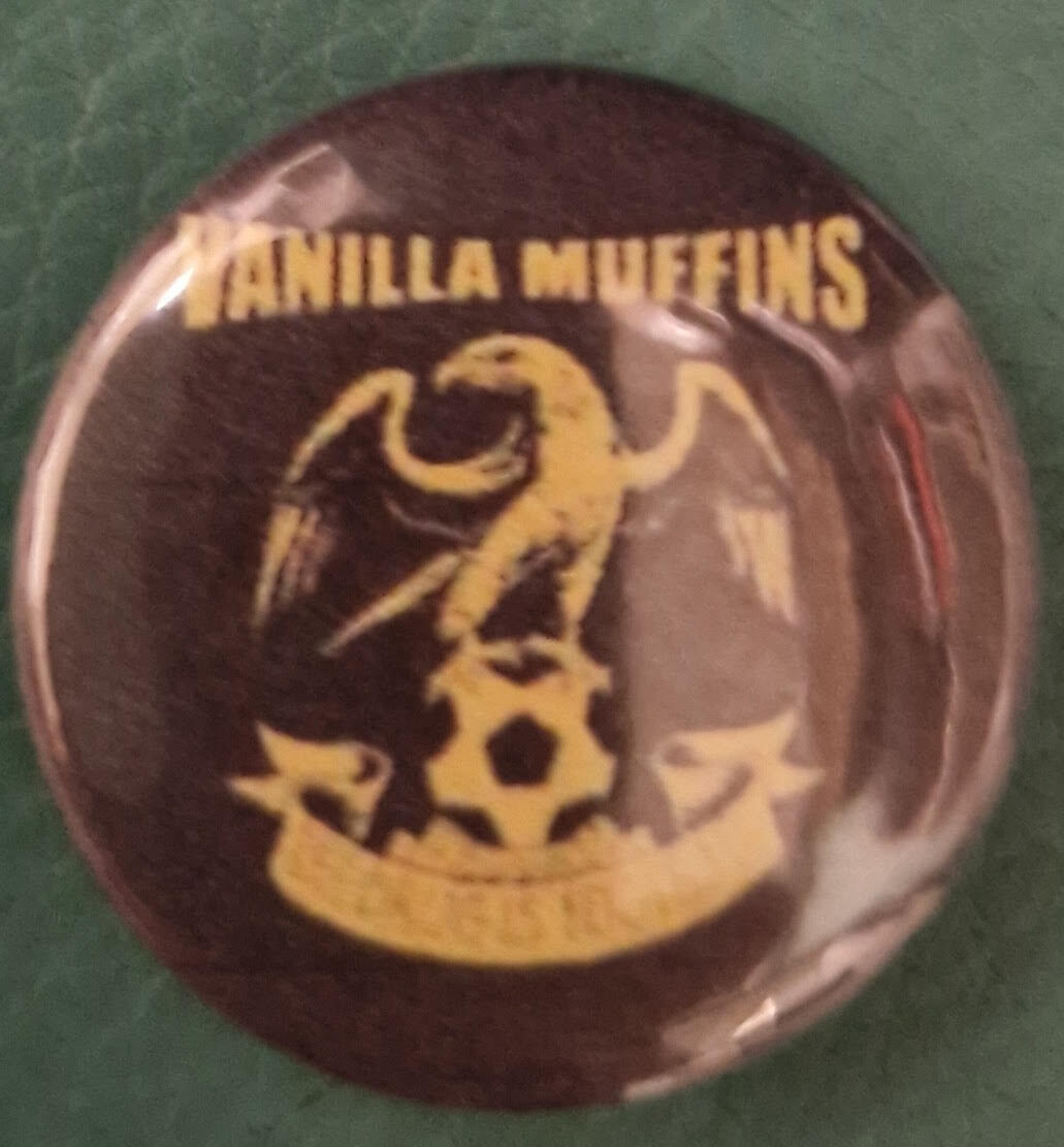 Przypinka. Vanilla Muffins